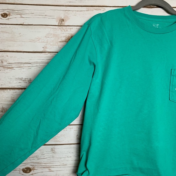 🌵3/$20 Vineyard vines cropped long sleeve T-shirt - Picture 4 of 8